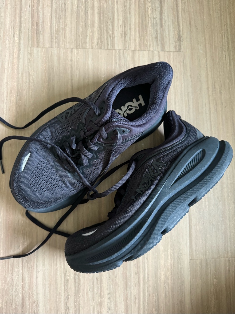 Hoka Women's Bondi Black Running Sneakers 5.5